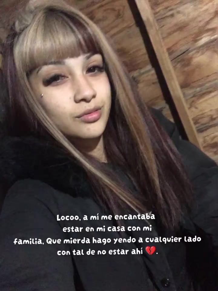 @Iaraaa__5