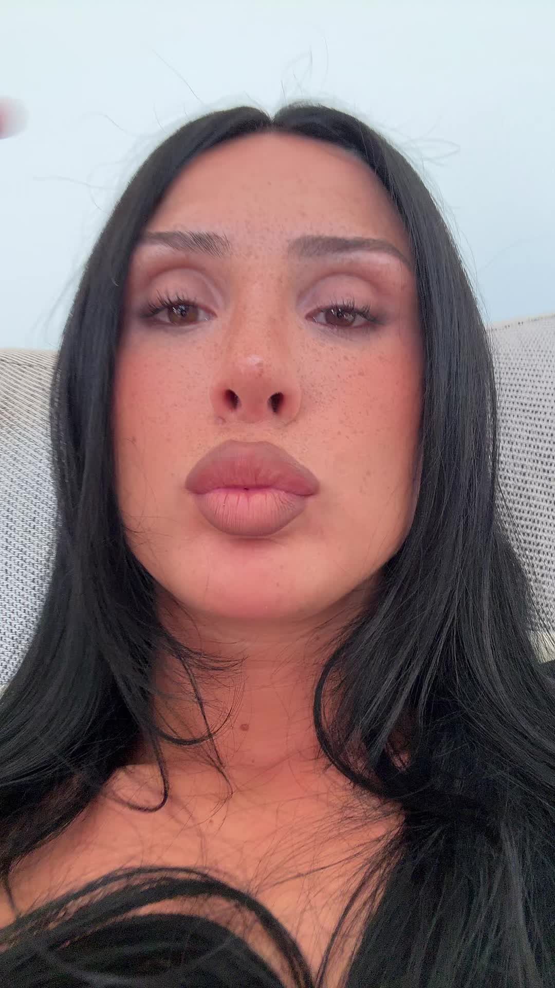 @Xoxo