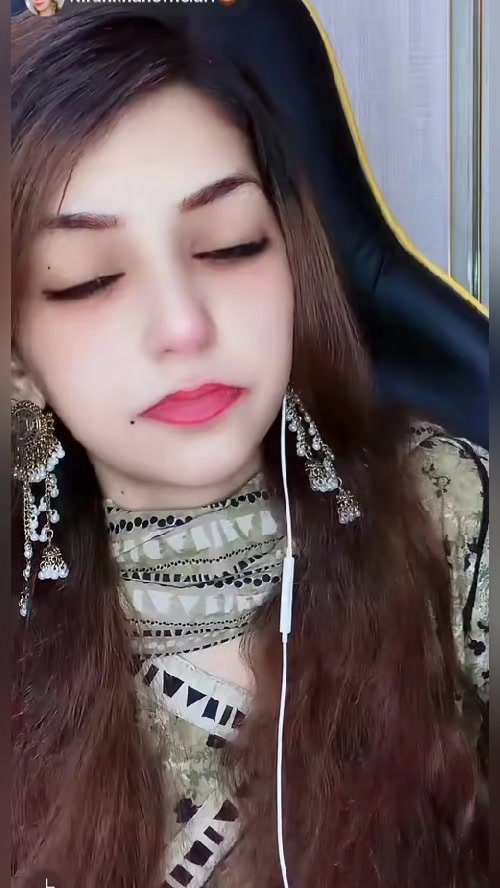 @🫅Kiran👻Ãrmy💪😎AnayaQueen