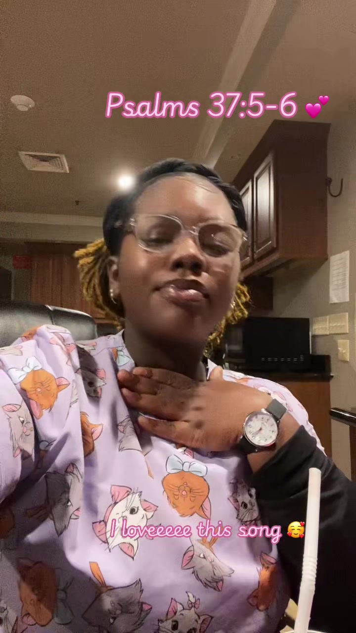 @DeReyonia <3