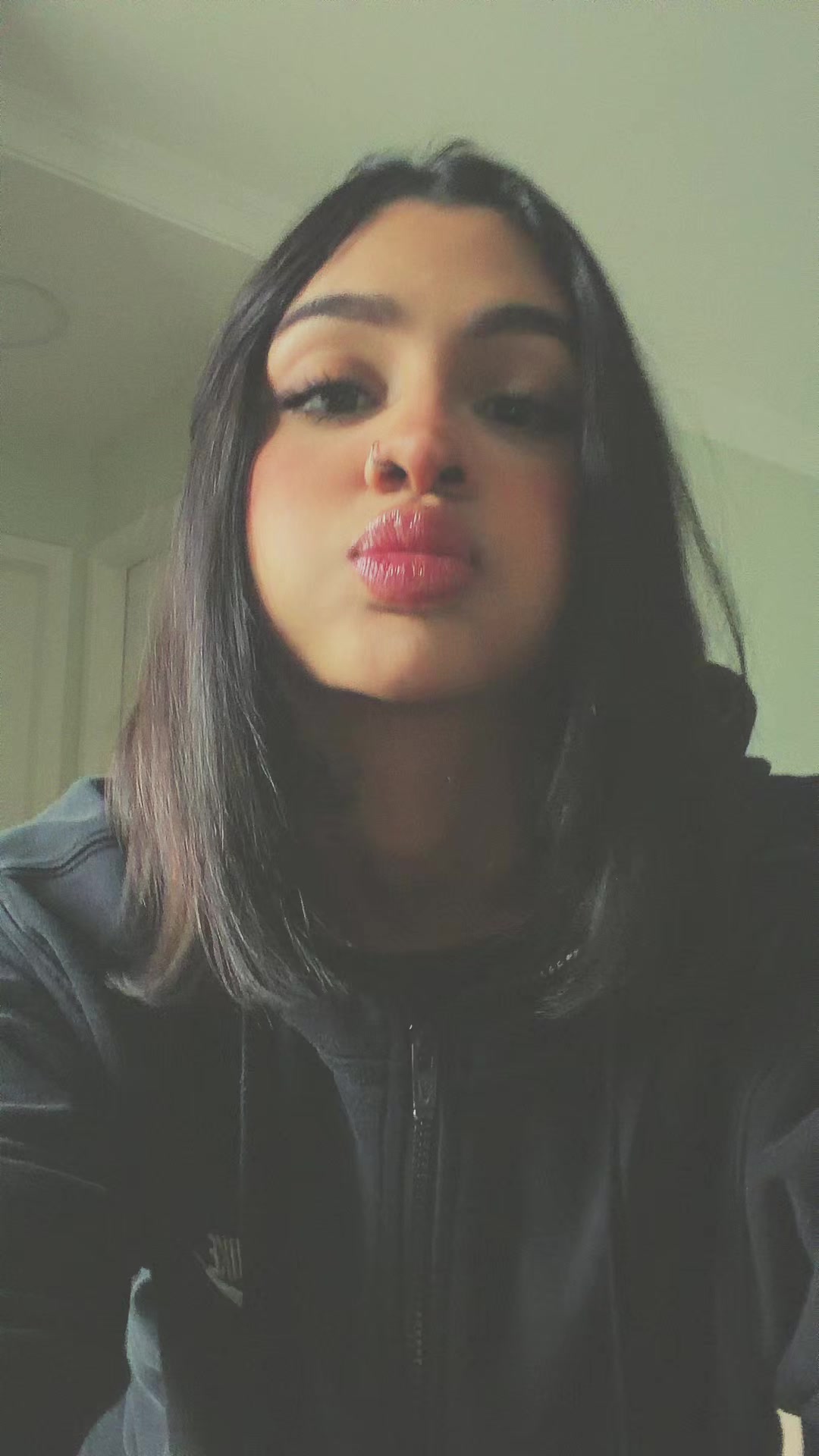 @Thaina Rocha 🐺