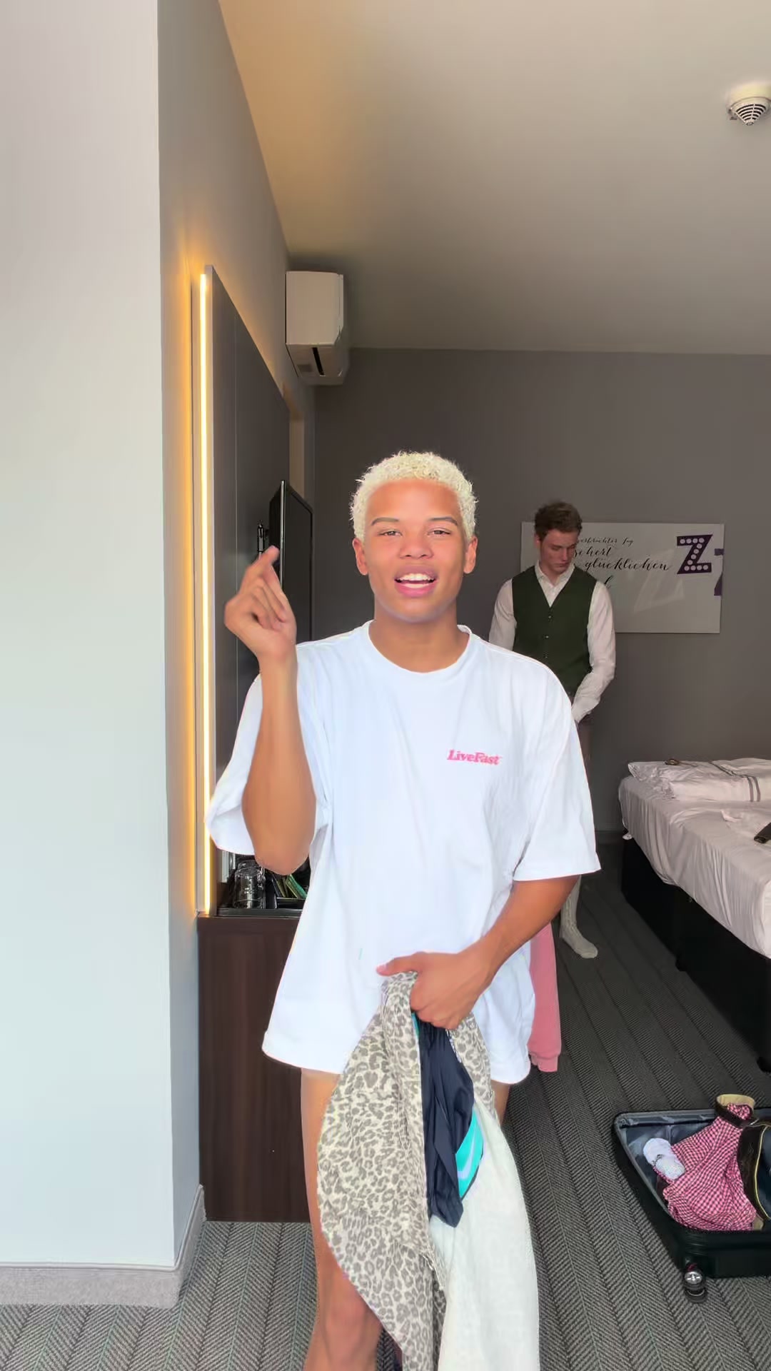 @Jayden🧞♂️