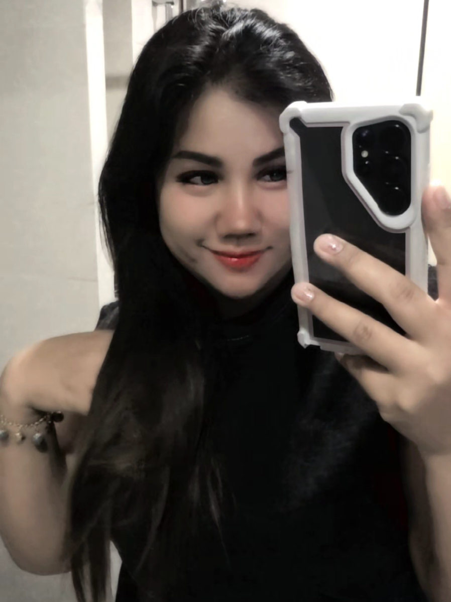 @ᕙ[･~Ananda  Arbedin~･]ᕗ