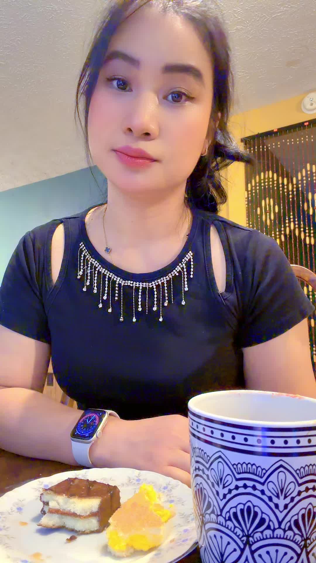 @မမနန်း