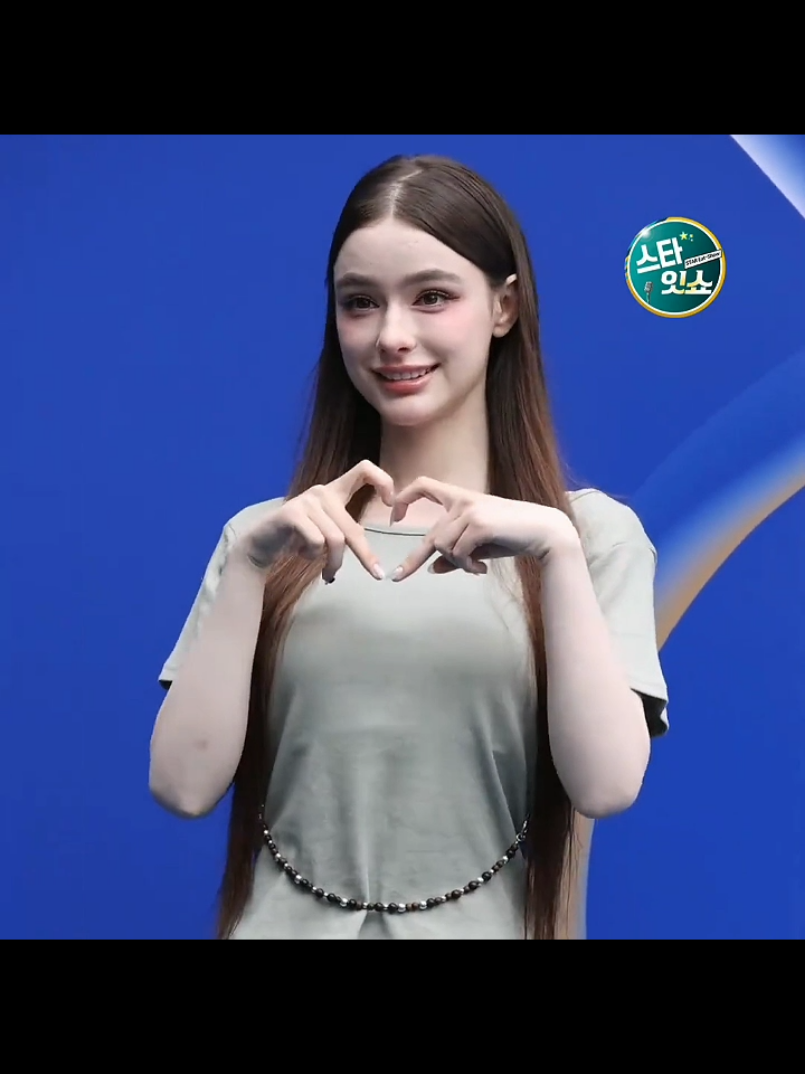 @Chloe