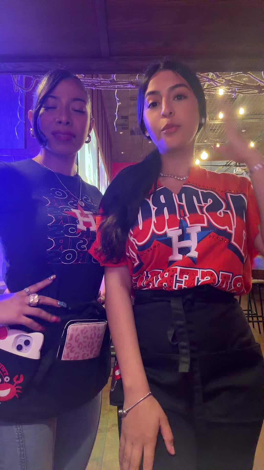 @twincrab01