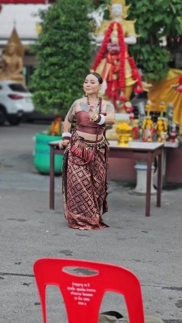 @ใบเตยนางรำที่ดูดวงได้นิดหน่อย
