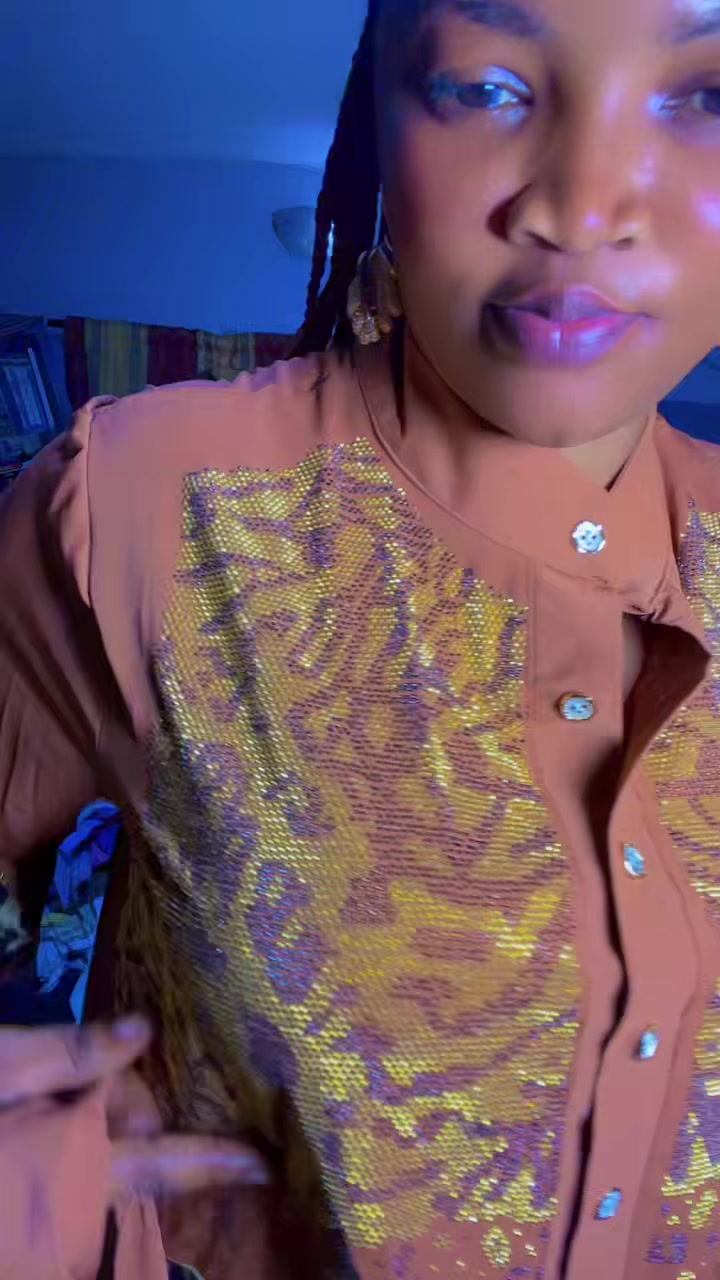 @AyoolaGold1