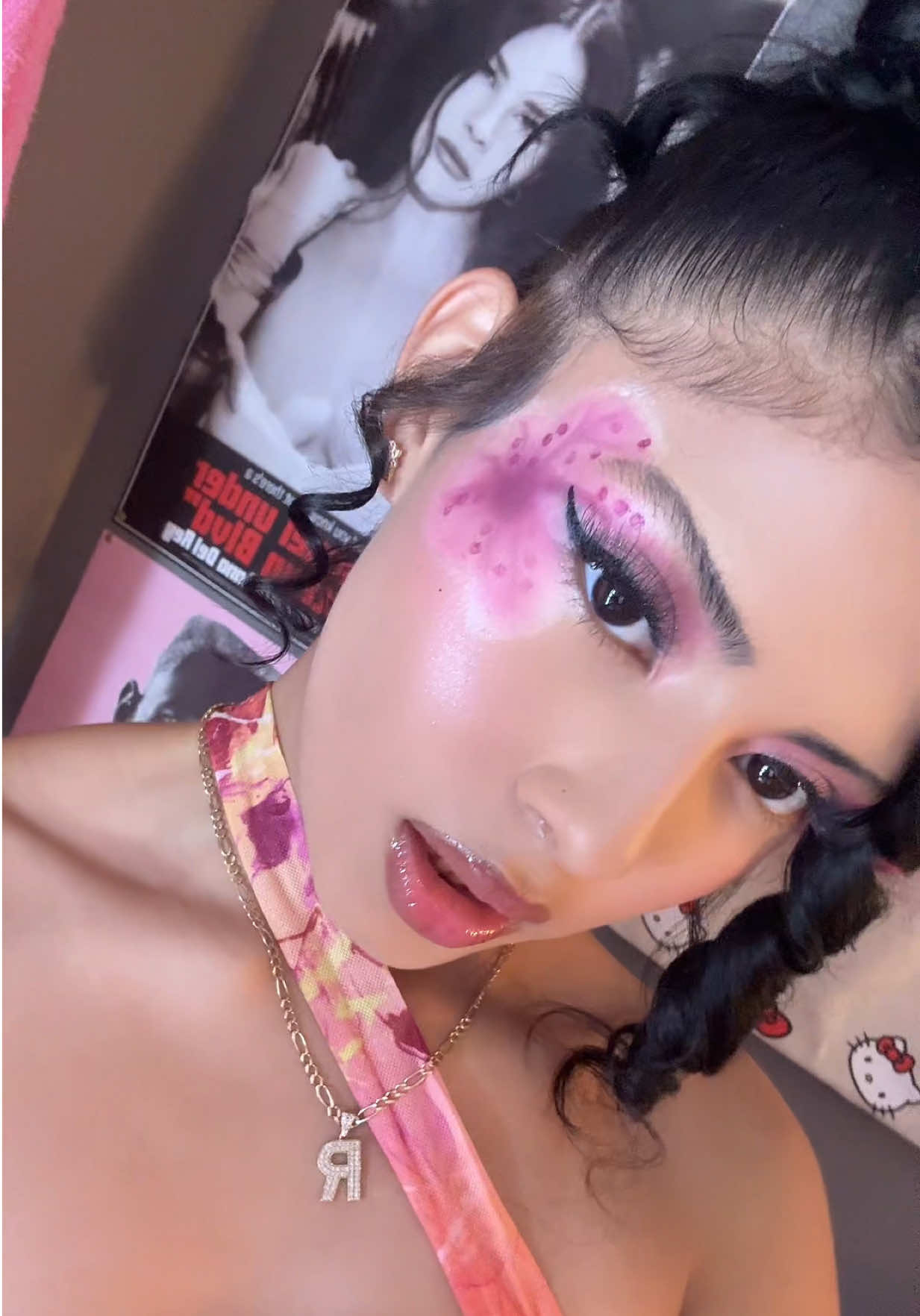 @rosselyn ⋆˚౨ৎ ⋆.˚