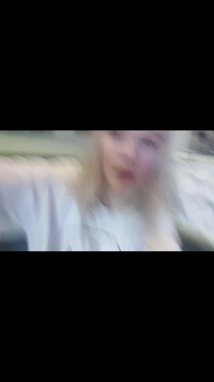 @аня