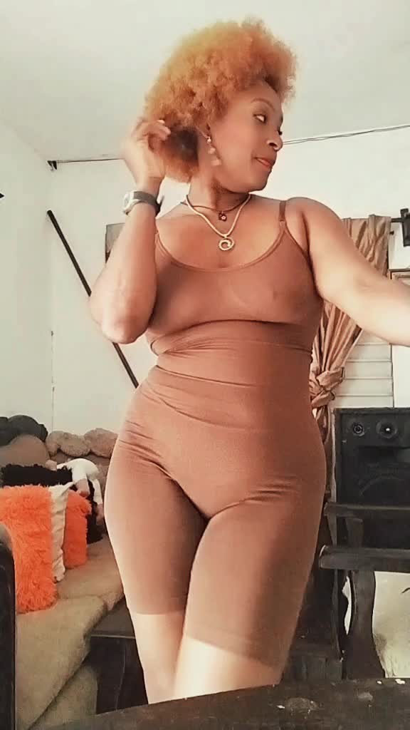 @La negra bella