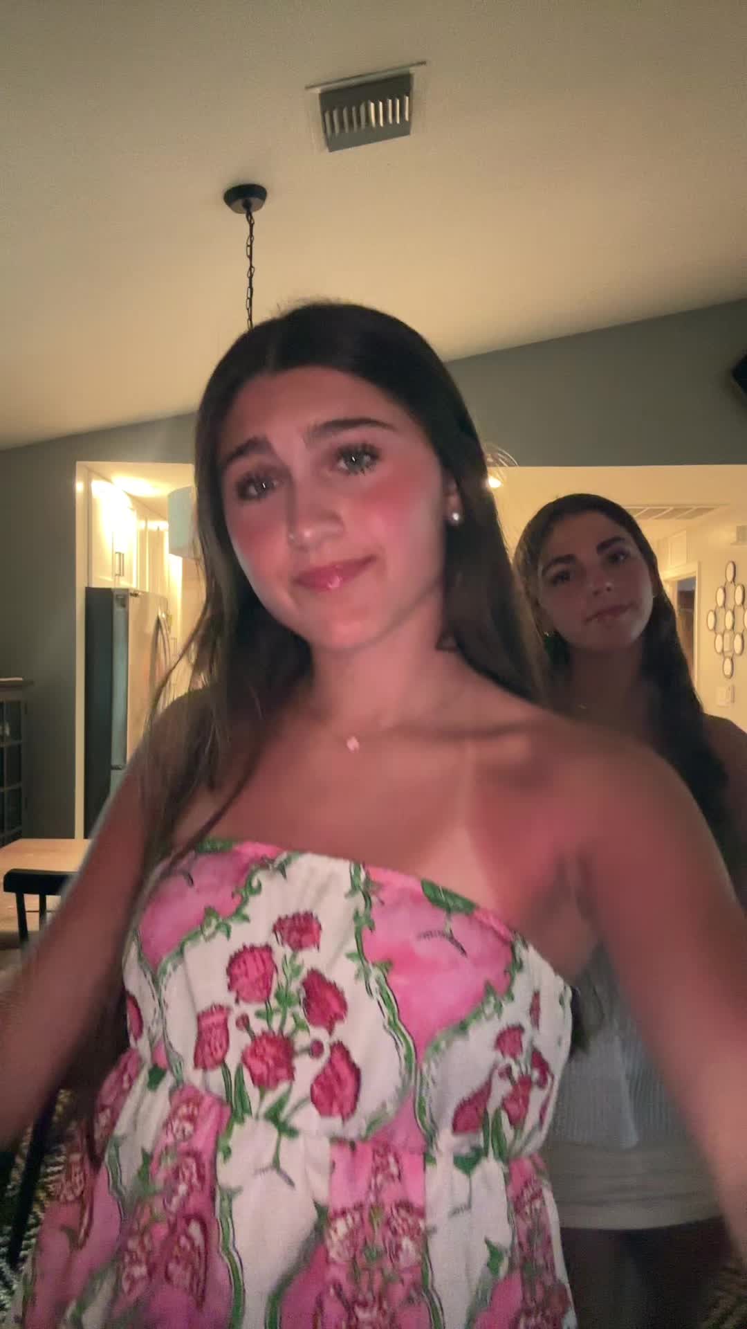 @bella