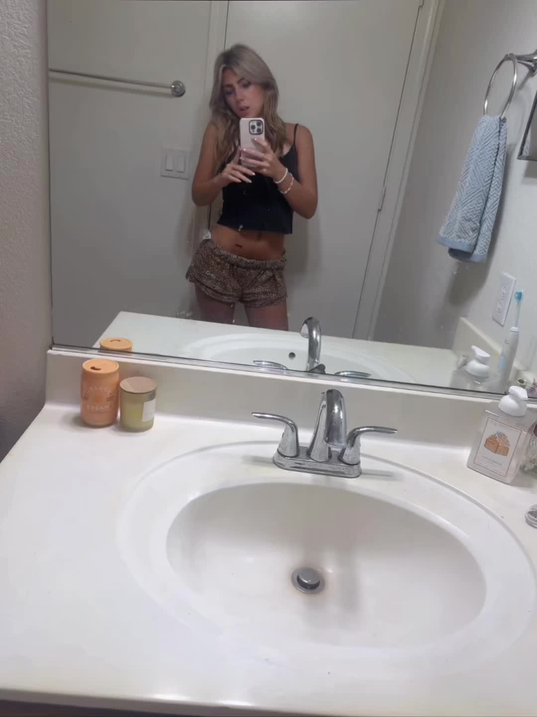 @ashleyyyyspammsssss