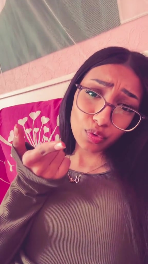 @منال