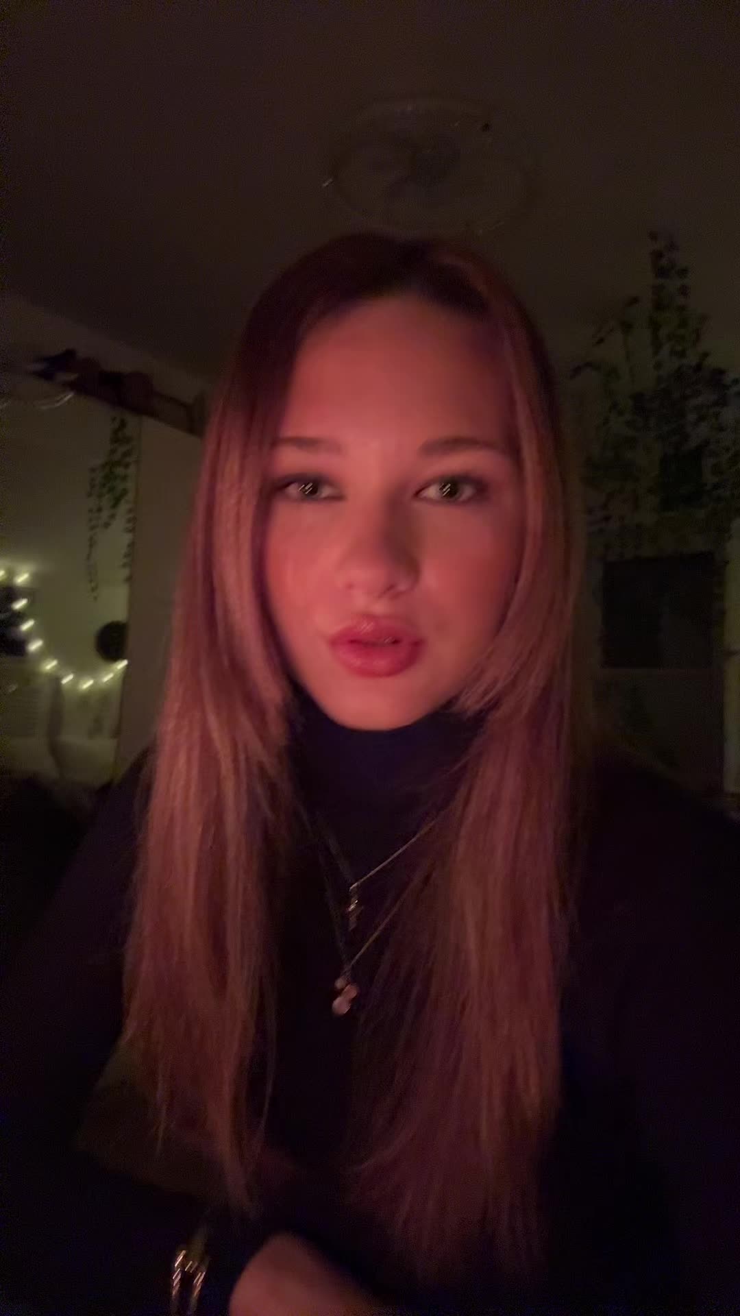 @€lla_🪼