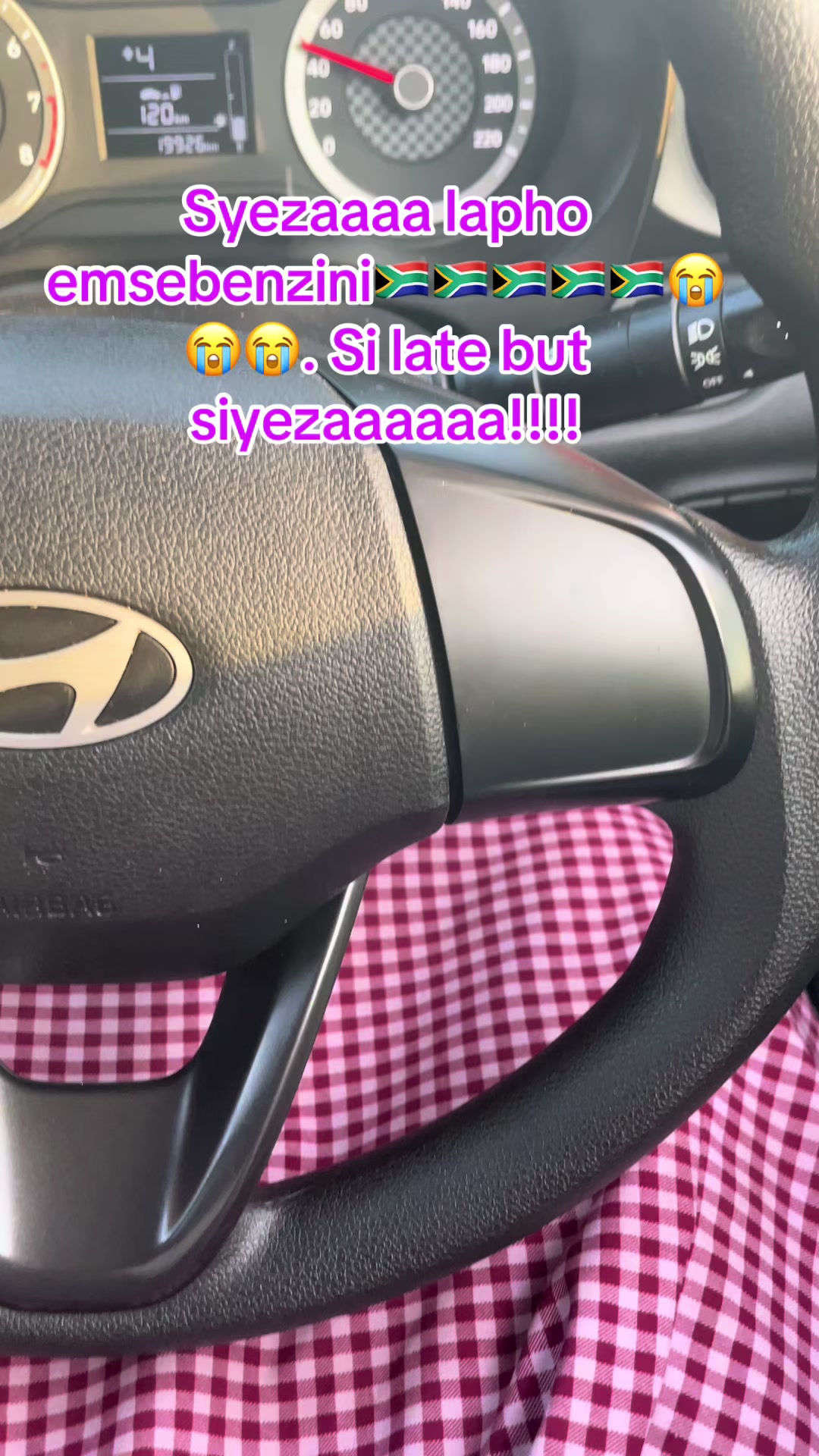 @NellyMiya98