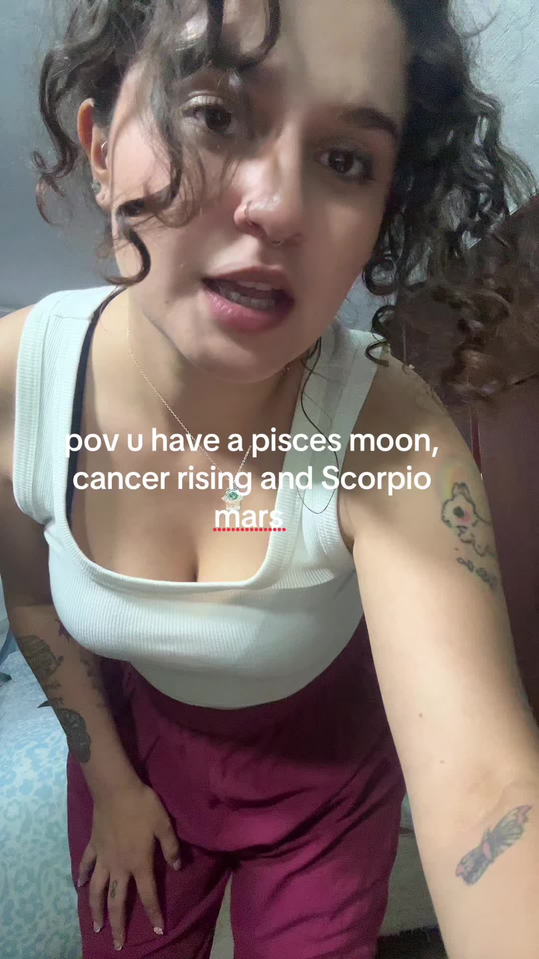 @julihoophoe