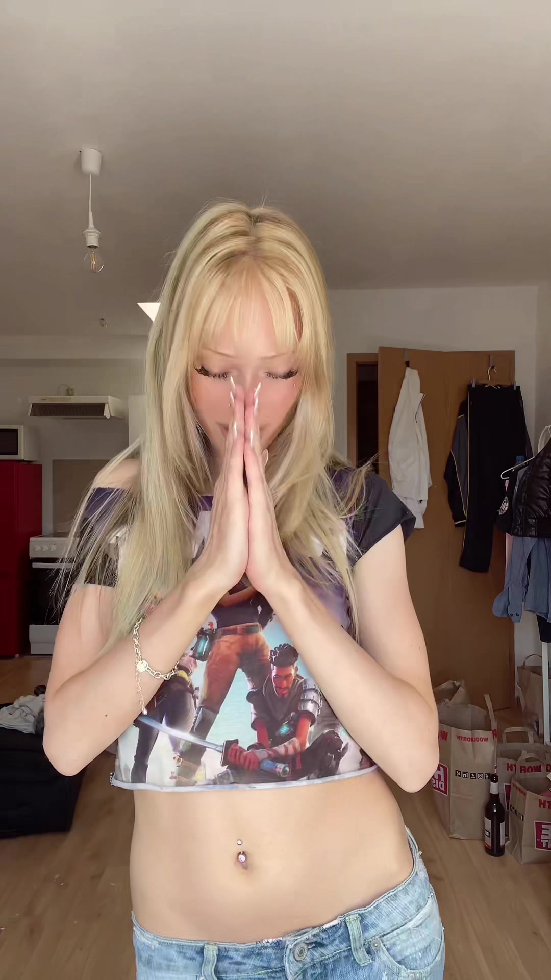 @👸🏼