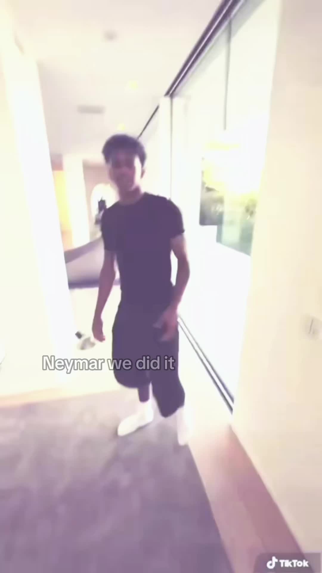 @𝒶𝓇𝒾𝒶𝓃&lsquo;💸