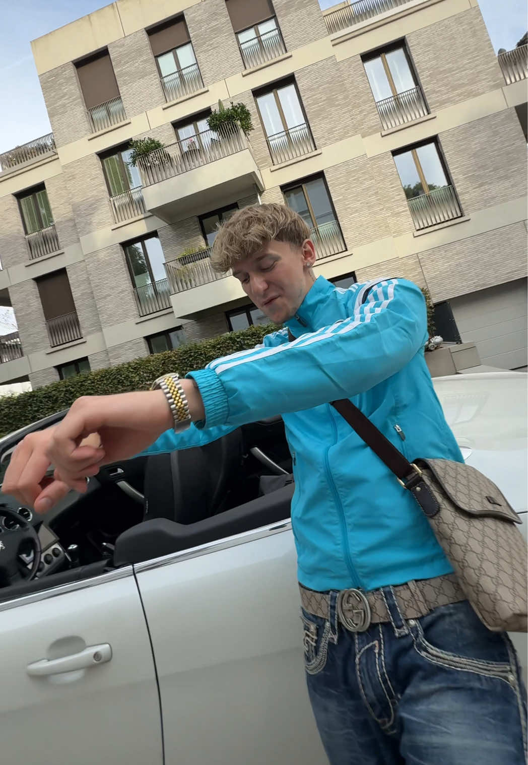 @capré
