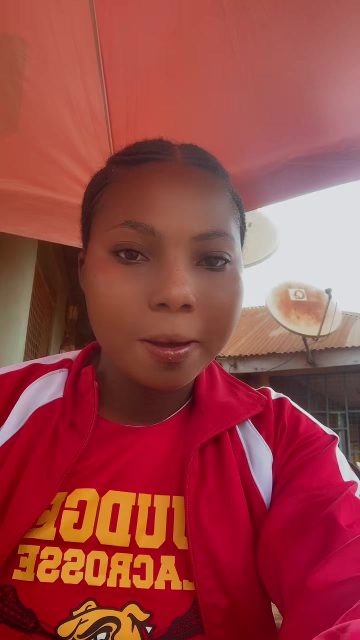 @Lovia