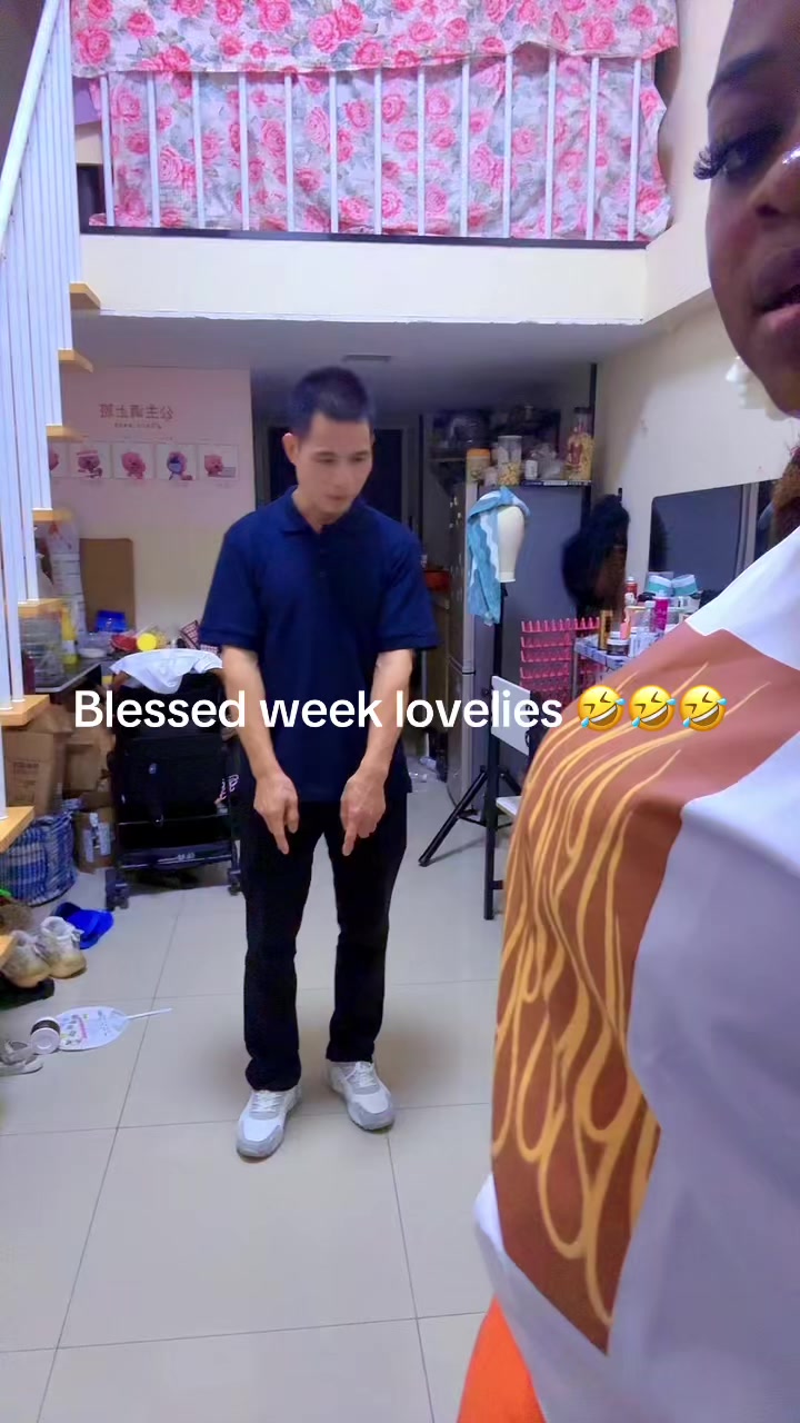 @minaslimzee001