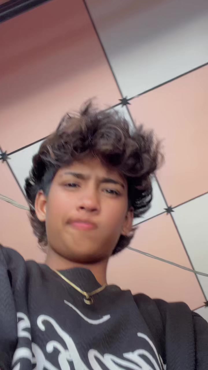 @KRISH 🐬