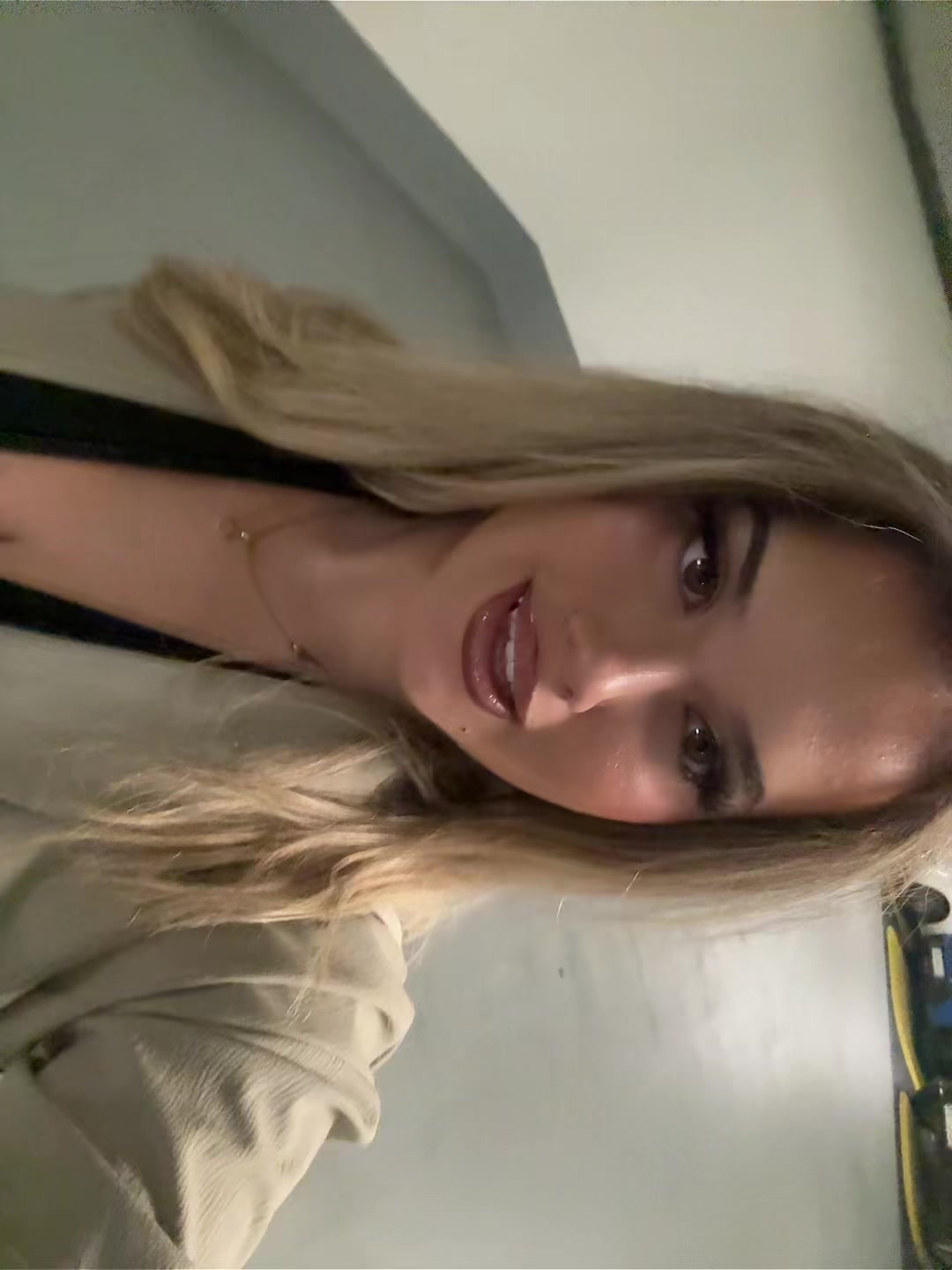 @Albinams