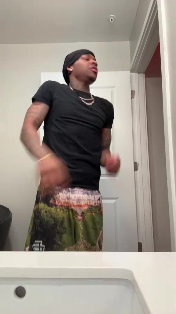 @Mennnndi