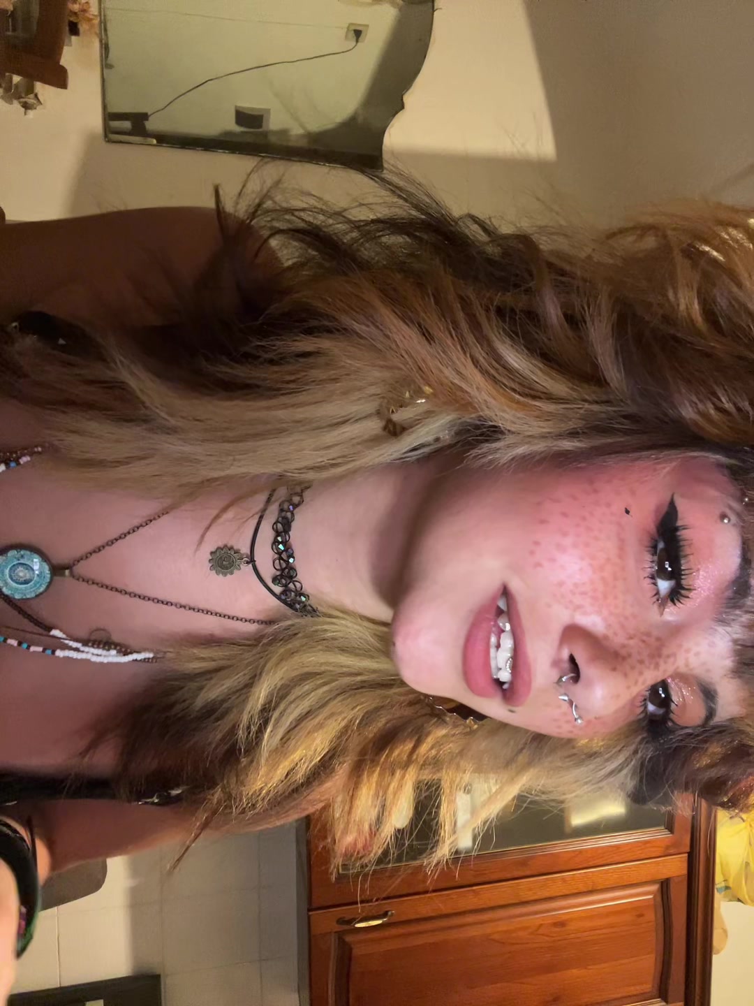@🥥