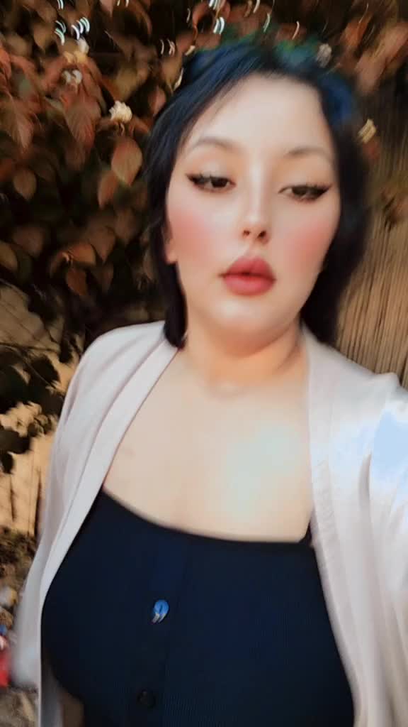 @Lili Queen