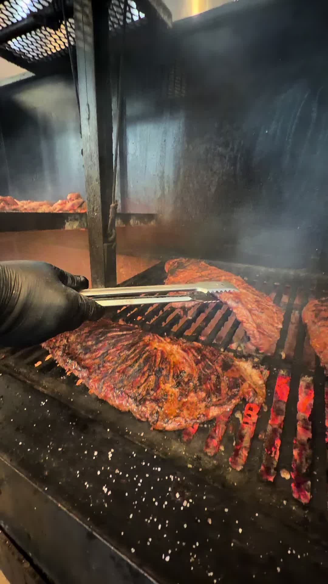 @TACOS LOS CHOLOS