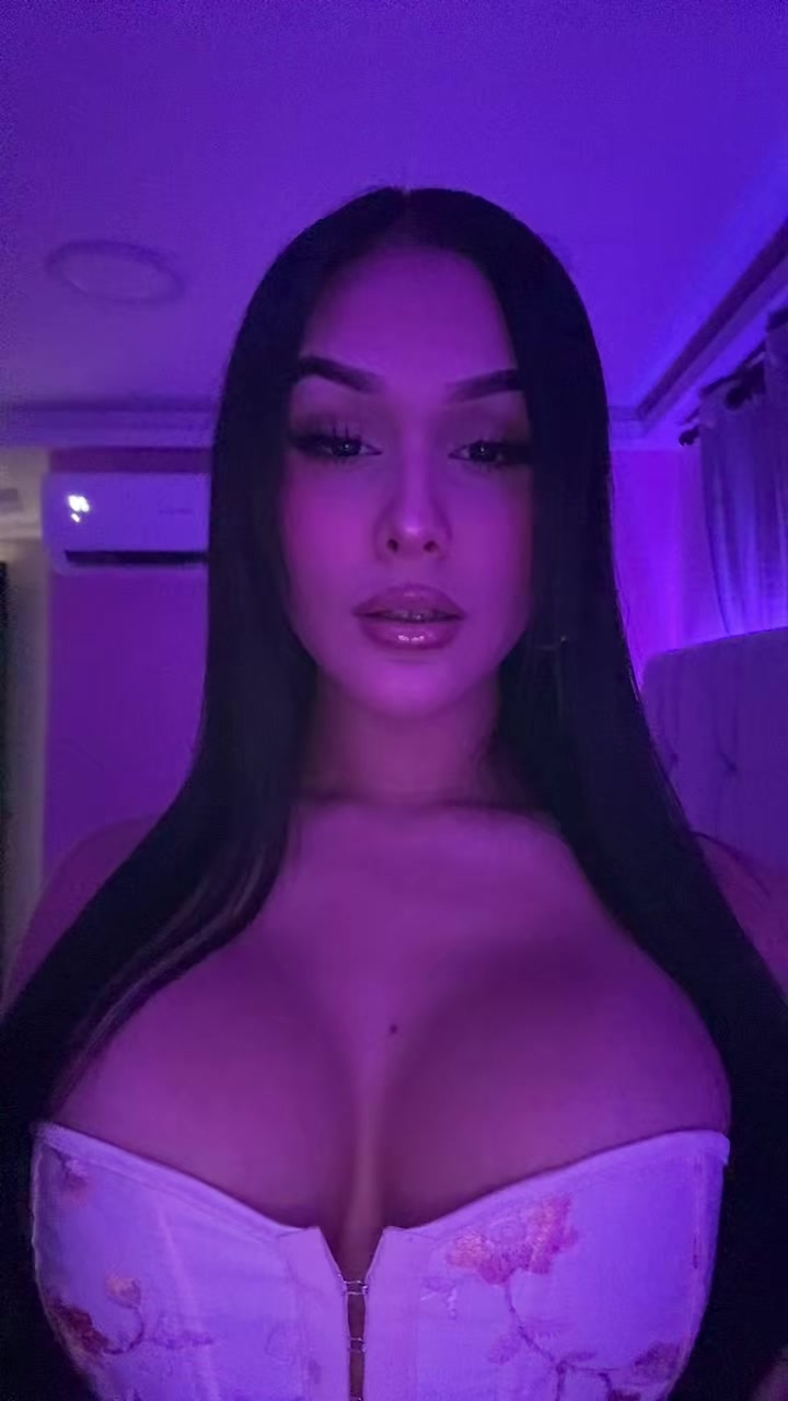 @anastasia leal