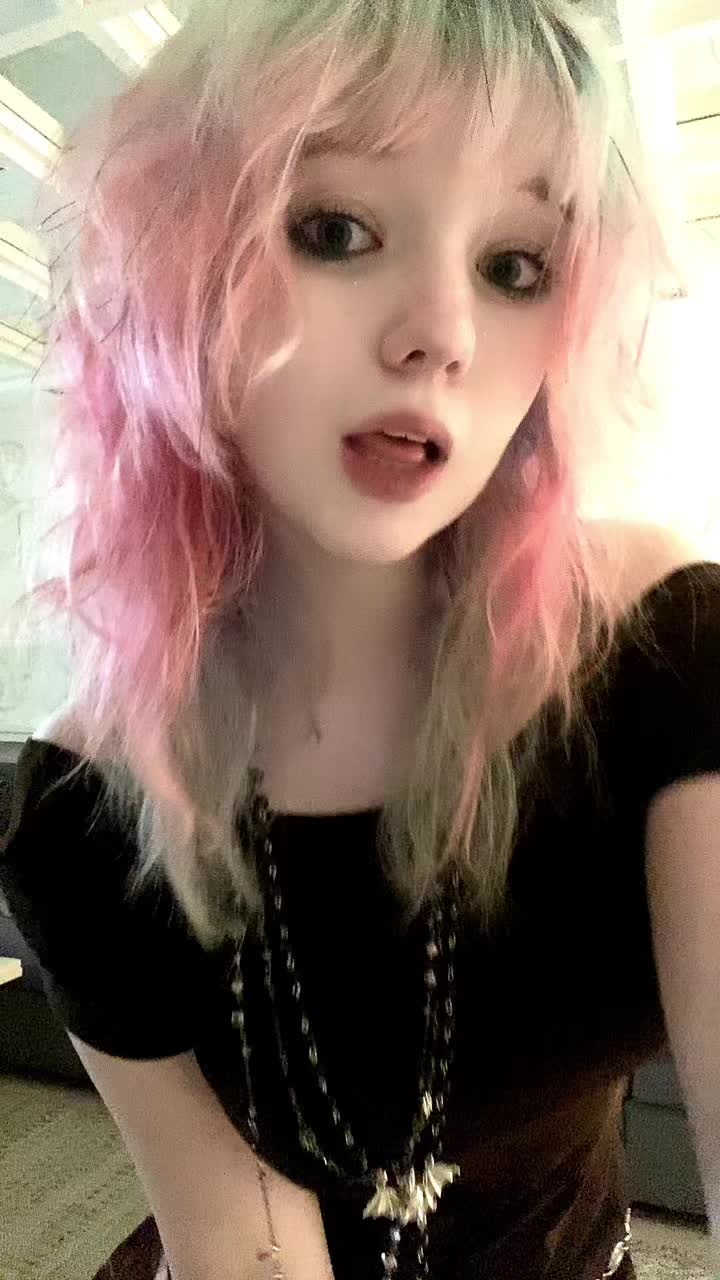 @ムскрепка🎸