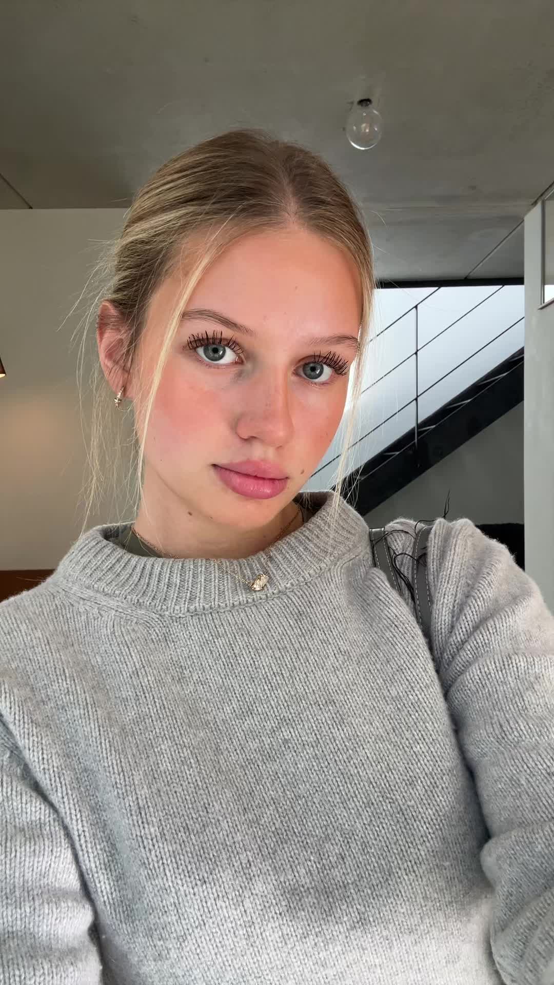 @Mia