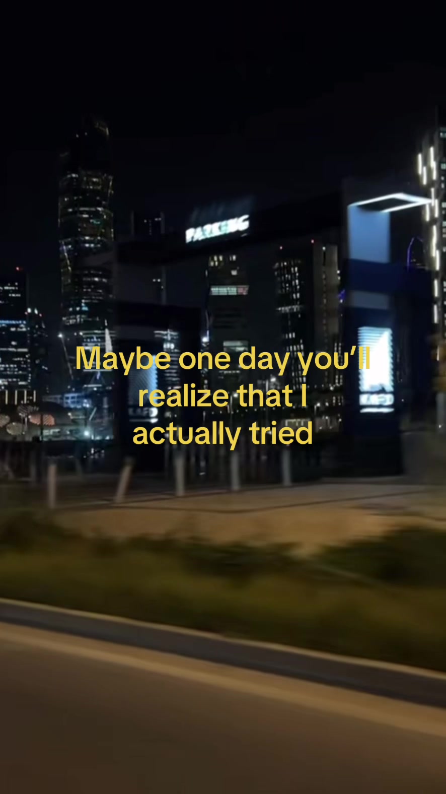 @⃟