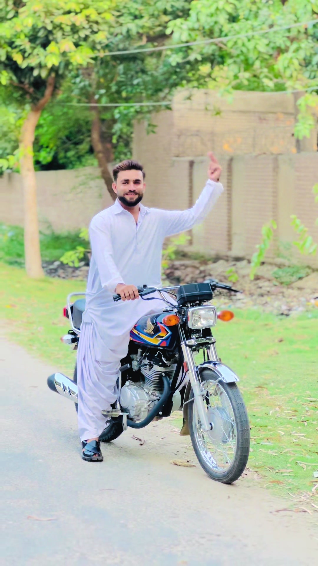 @👑Nawab Latif👑