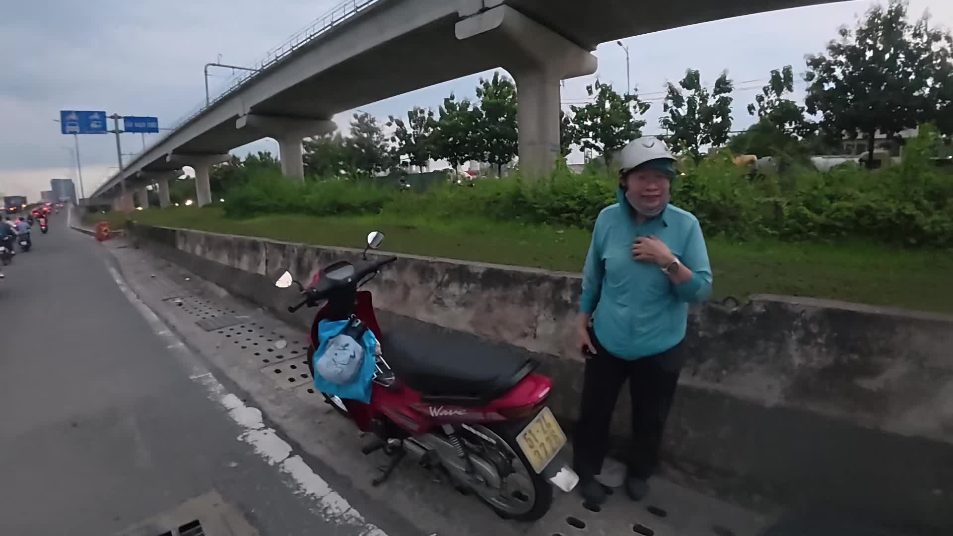 @Long Quận 9
