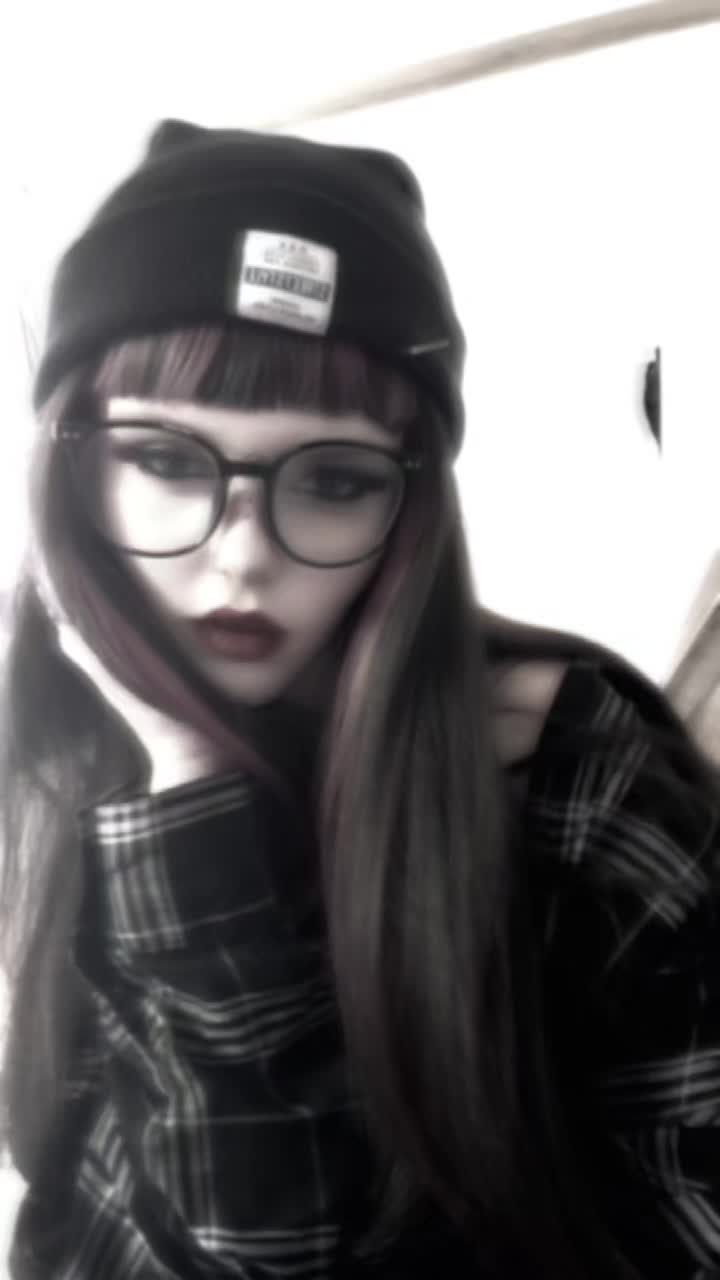 @mäx⦻