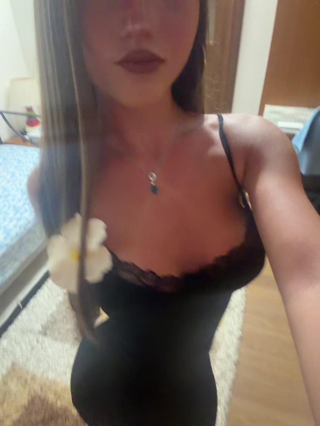@🐚