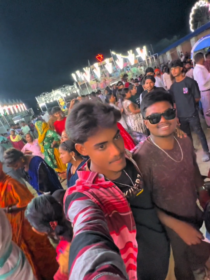@Dinesh_Deewana_1