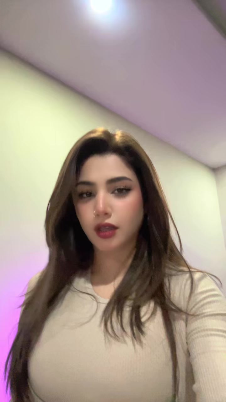 @Malaika