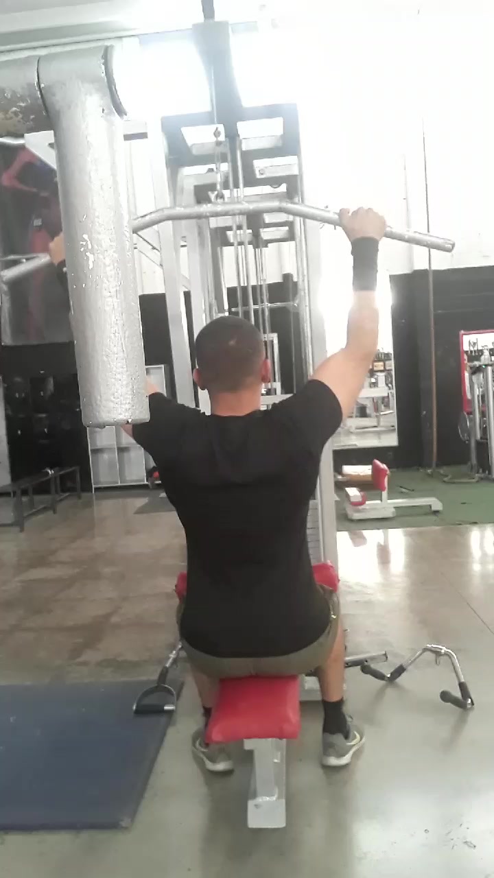 @Roberto Carlos Le&oacute;n Fit