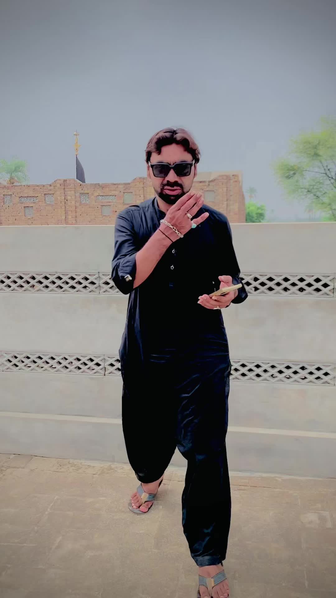 @tiktok.com/@malikaftab965