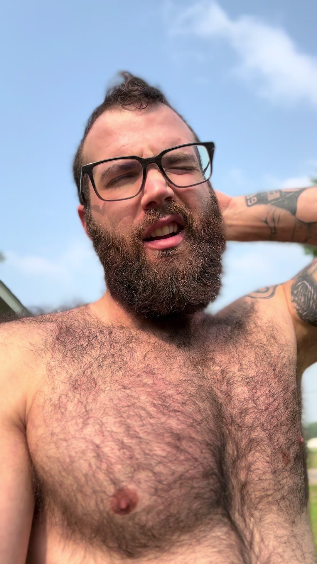 @Muscle_bear24