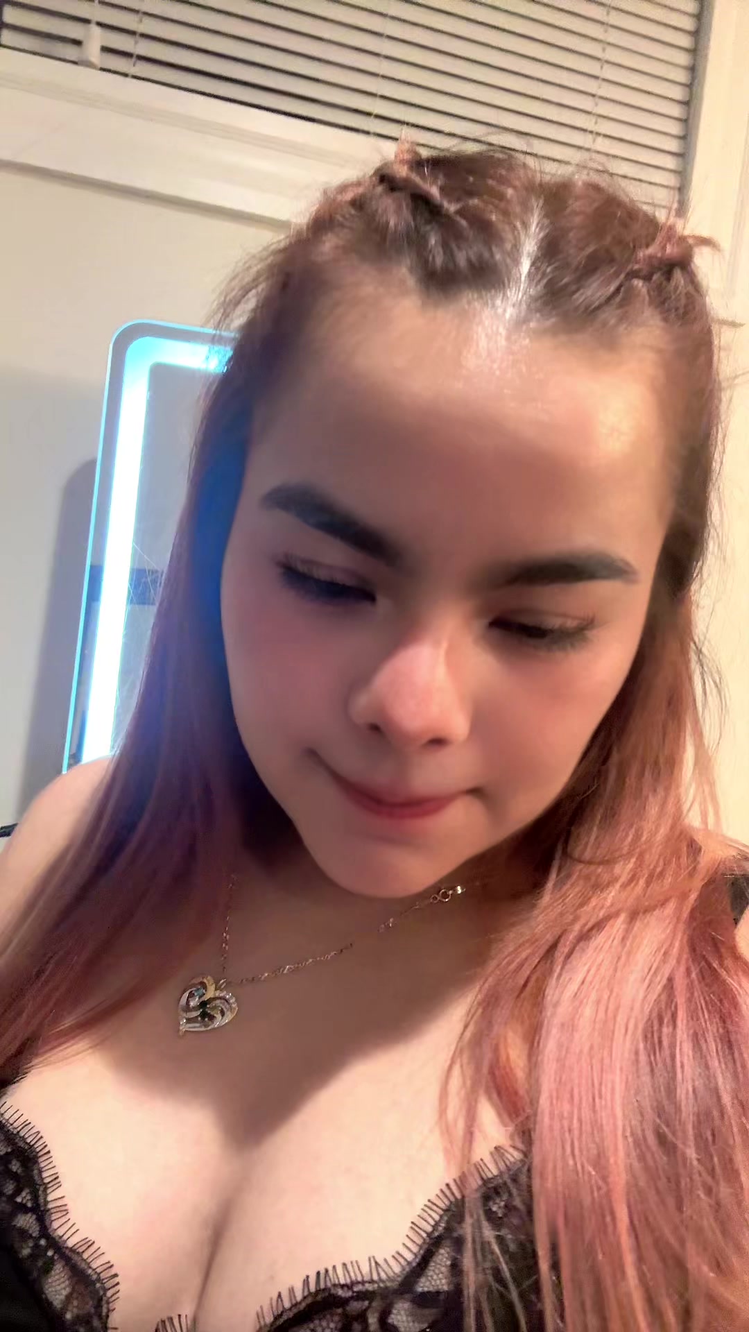 @Bella Leiva