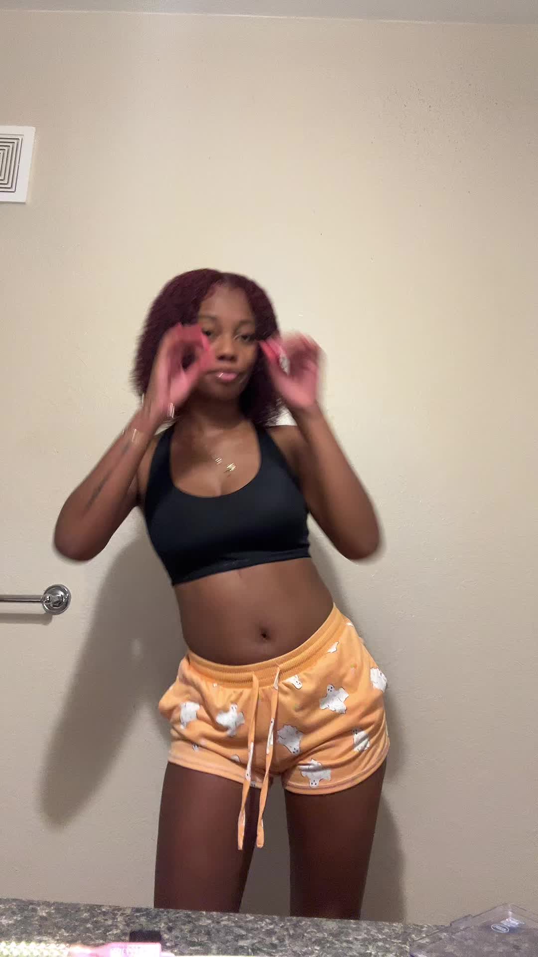 @Fefe🌺