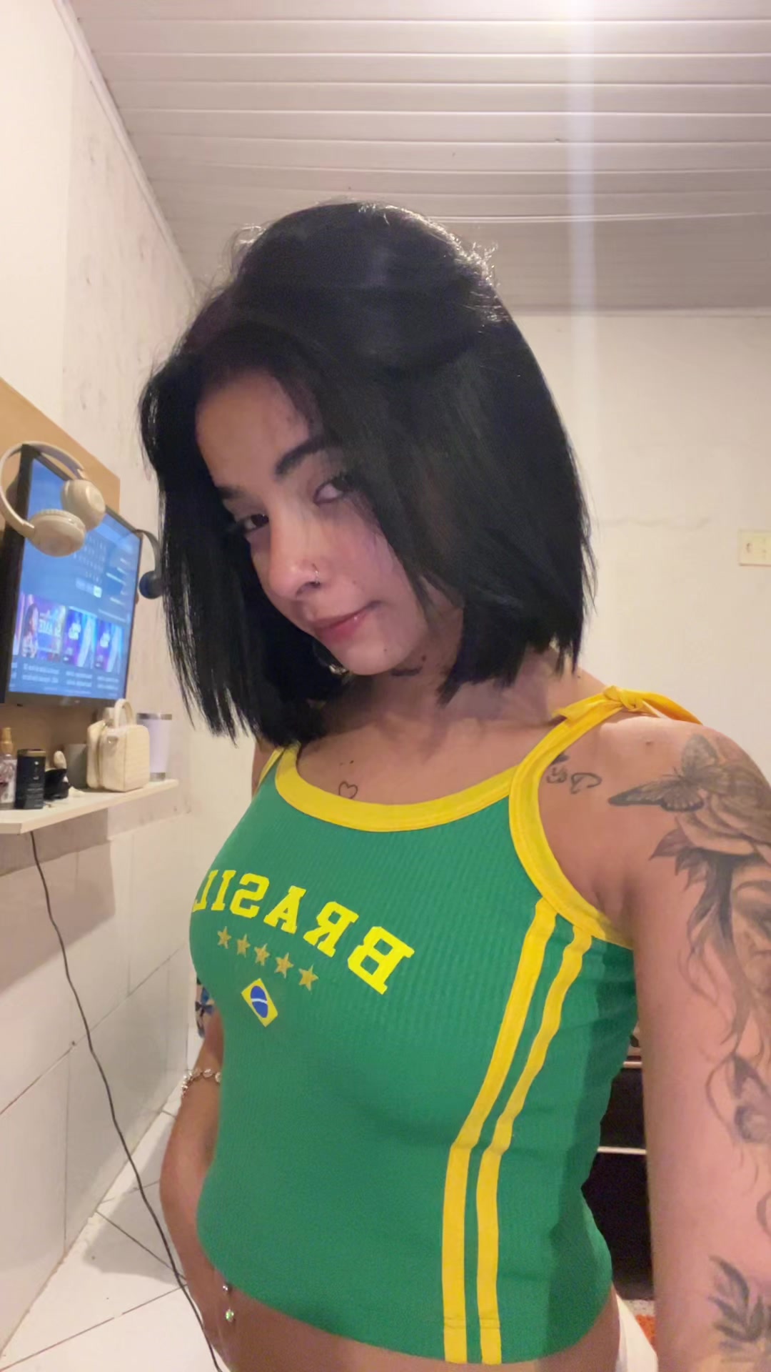 @yasminbrunethi