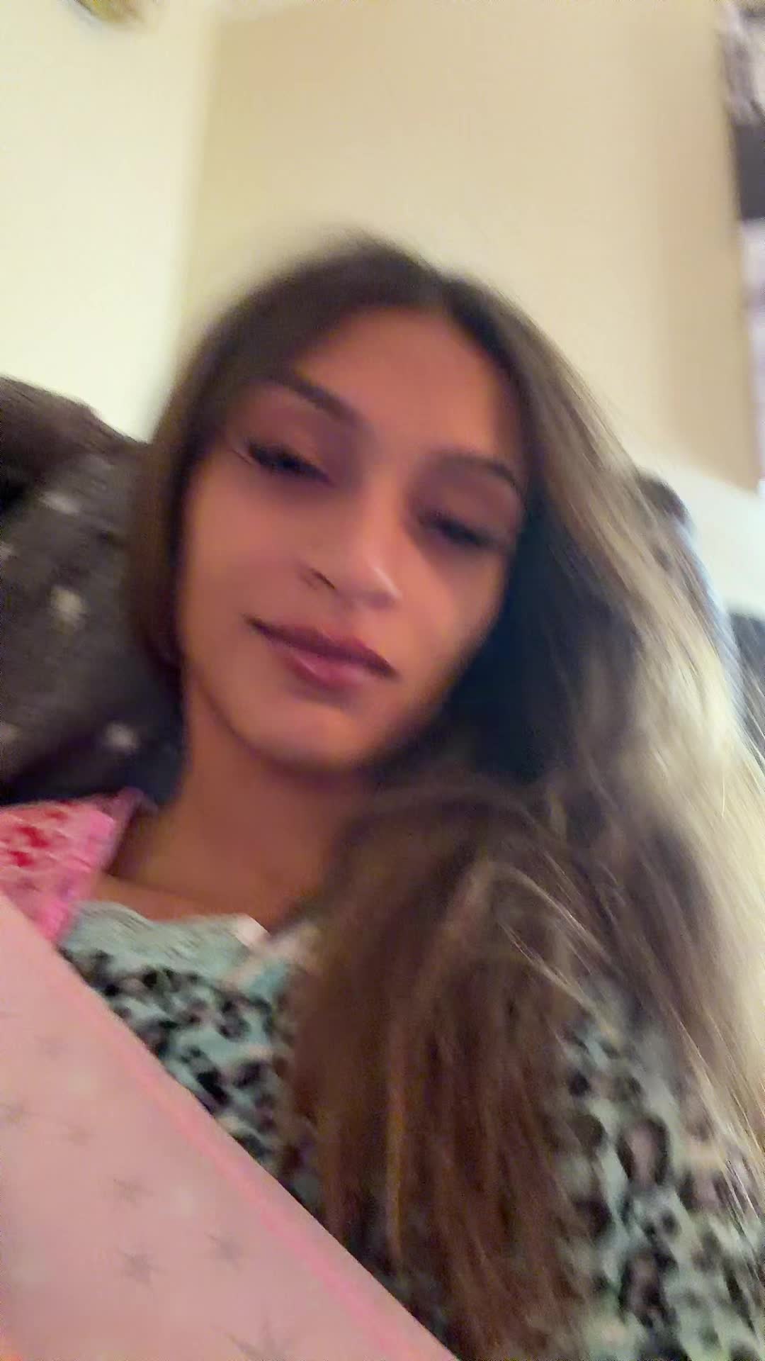 @carleeebaee