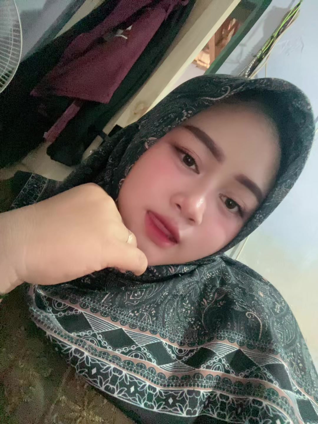 @ahonggg_